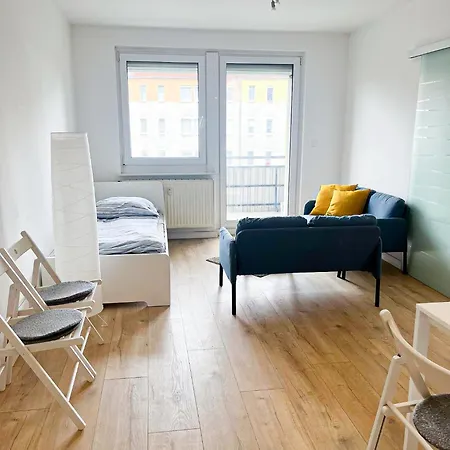 Moeblierte Monteurwohnung Bei Leipzig شقة *