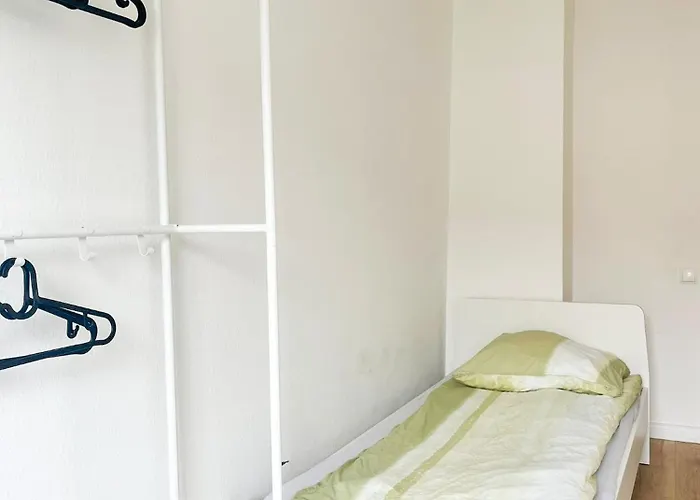 Moeblierte Monteurwohnung Bei Leipzig *