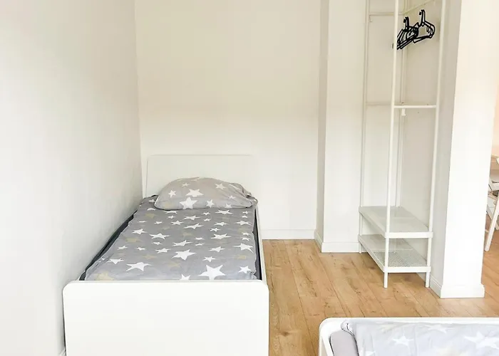 Moeblierte Monteurwohnung Bei Leipzig شقة