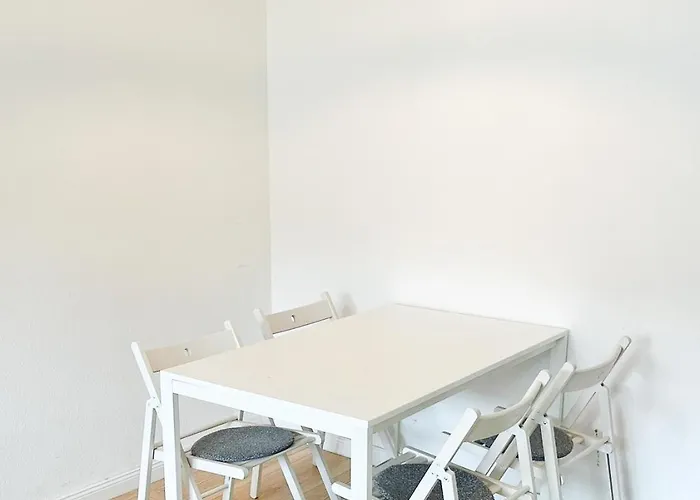 Moeblierte Monteurwohnung Bei Leipzig شقة Neukieritzsch